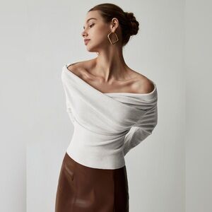 Commense Off-Shoulder Cream Sweater